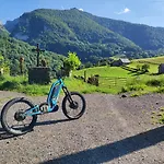 Ferienhaus Ainerak - 4 H De & Piscine - Services Inclus - Pays Basque Sainte Engrace